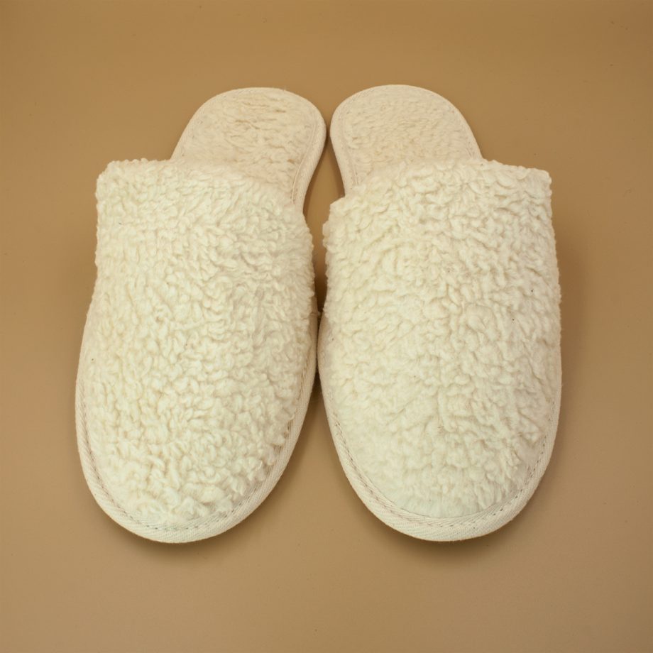 biofootwear pantoufle hotel fourrure coton bio Luxe chaussons blanc personnalisable unisexe jetable femme homme eco responsable