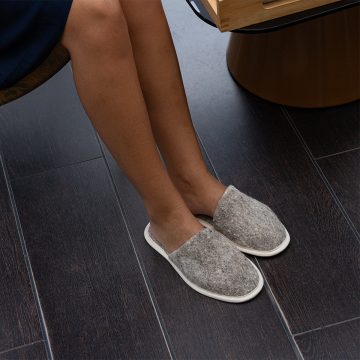 Biofootwear Company Bio-Hotelhausschuhe, recycelte, luxuriöse, anpassbare Einweg-Unisex-Hausschuhe aus umweltfreundlichen Bioquellen